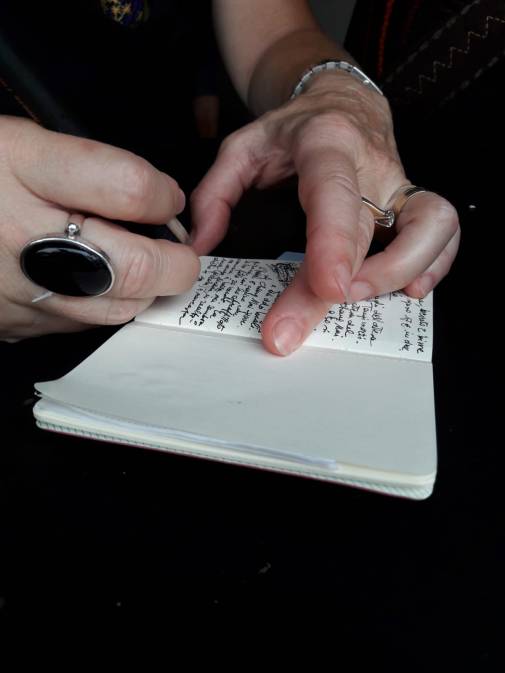 Mani claudia per sito web.jpg